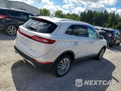 Trzecie zdjęcie samochodu z tyłu: 2017 LINCOLN MKC RESERVE VIN:5LMCJ3D97HUL11619 - miniatura