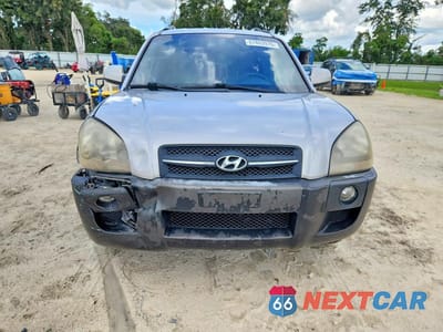 Piąte zdjęcie samochodu w środku: 2005 HYUNDAI TUCSON GLS VIN:KM8JN12D35U086203 - miniatura