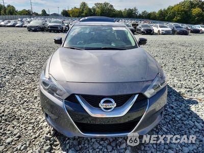 Piąte zdjęcie samochodu w środku: 2017 NISSAN MAXIMA PLATINUM VIN:1N4AA6AP9HC360674 - miniatura