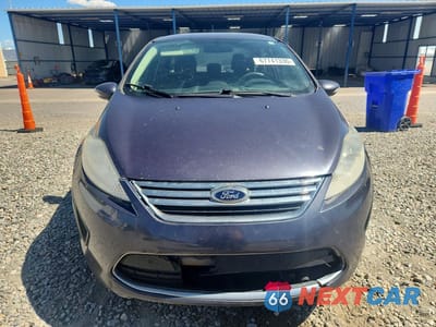 Piąte zdjęcie samochodu w środku: 2013 FORD FIESTA SE VIN:3FADP4BJ1DM183749 - miniatura