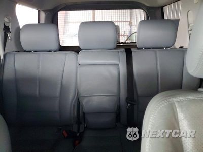 Zdjęcie 10 z 14 samochodu: 2005 MERCEDES-BENZ ML 350 VIN:4JGAB57E15A564556 - miniatura