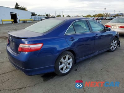 Trzecie zdjęcie samochodu z tyłu: 2007 TOYOTA CAMRY SE VIN:4T1BE46K77U169120 - miniatura