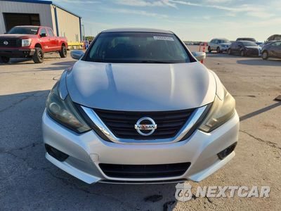 Piąte zdjęcie samochodu w środku: 2017 NISSAN ALTIMA 2.5 SR VIN:1N4AL3AP2HN316285 - miniatura