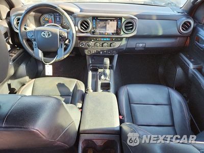 Zdjęcie 8 z 12 samochodu: 2019 TOYOTA TACOMA TRD PRO VIN:5TFCZ5AN5KX210114 - miniatura