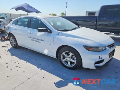 Czwarte zdjęcie samochodu z boku: 2017 CHEVROLET MALIBU LS VIN:1G1ZB5ST4HF226873 - miniatura