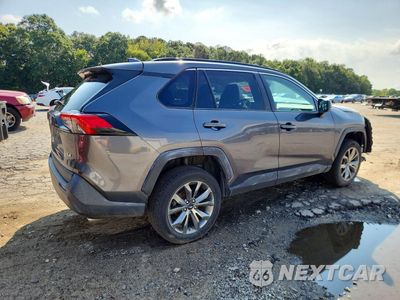 Trzecie zdjęcie samochodu z tyłu: 2021 TOYOTA RAV4 LE VIN:2T3H1RFV3MC144412 - miniatura