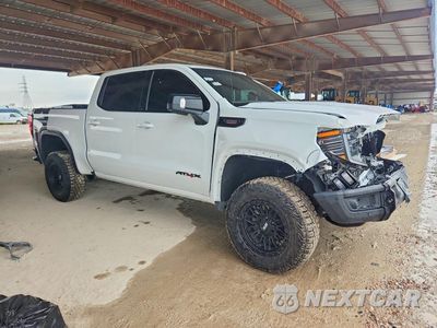 Czwarte zdjęcie samochodu z boku: 2026 GMC SIERRA K1500 AT4X VIN:3GTUUFE81TG116363 - miniatura