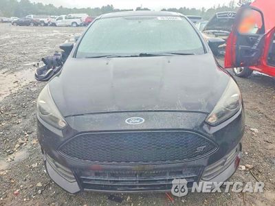 Piąte zdjęcie samochodu w środku: 2016 FORD FOCUS ST VIN:1FADP3L92GL343108 - miniatura