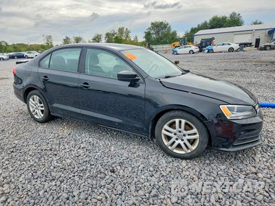 Czwarte zdjęcie samochodu z boku: 2015 VOLKSWAGEN JETTA BASE VIN:3VW2K7AJ3FM230248 - miniatura