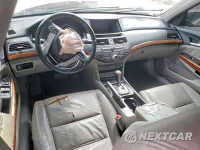 Zdjęcie 8 z 12 samochodu: 2011 HONDA ACCORD EXL VIN:1HGCP3F8XBA012517 - miniatura