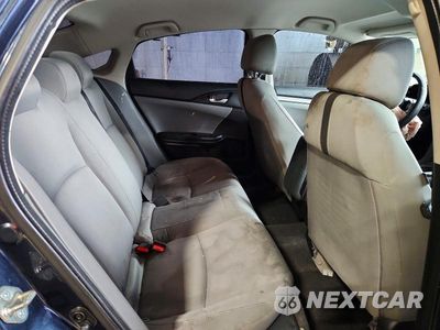 Zdjęcie 10 z 13 samochodu: 2016 HONDA CIVIC LX VIN:19XFC2F52GE203988 - miniatura