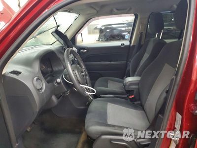Zdjęcie 7 z 13 samochodu: 2016 JEEP PATRIOT LATITUDE VIN:1C4NJPFB3GD678054 - miniatura