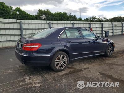 Trzecie zdjęcie samochodu z tyłu: 2010 MERCEDES-BENZ E 350 4MATIC VIN:WDDHF8HB1AA060151 - miniatura