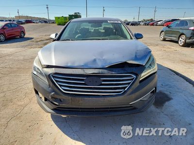 Piąte zdjęcie samochodu w środku: 2016 HYUNDAI SONATA SE VIN:5NPE24AF7GH363242 - miniatura