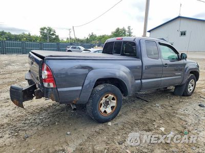 Trzecie zdjęcie samochodu z tyłu: 2010 TOYOTA TACOMA V6 VIN:5TEUU4EN4AZ686627 - miniatura