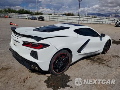 Trzecie zdjęcie samochodu z tyłu: 2021 CHEVROLET CORVETTE STINGRAY 3LT VIN:1G1YC2D4XM5122630 - miniatura