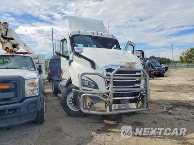 Czwarte zdjęcie samochodu z boku: 2023 FREIGHTLINER CASCADIA 116 SEMI TRUCK VIN:3AKBHSDV7PDNU2161 - miniatura