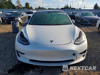 Piąte zdjęcie samochodu w środku: 2019 TESLA MODEL 3 VIN:5YJ3E1EB7KF434127 - miniatura