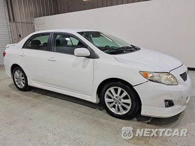 Czwarte zdjęcie samochodu z boku: 2010 TOYOTA COROLLA S VIN:2T1BU4EE1AC503522 - miniatura