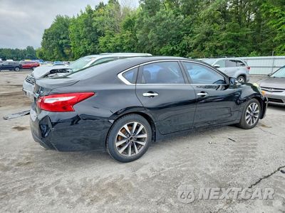Trzecie zdjęcie samochodu z tyłu: 2017 NISSAN ALTIMA 2.5 SV VIN:1N4AL3AP2HC292825 - miniatura