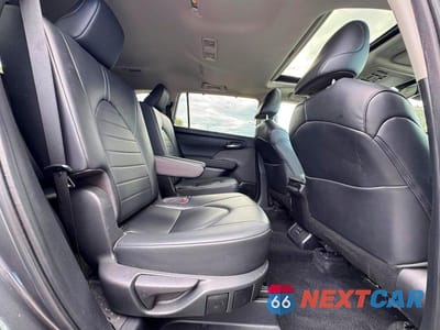 Zdjęcie 6 z 10 samochodu: 2023 TOYOTA HIGHLANDER XLE VIN:5TDKDRBH0PS520310 - miniatura