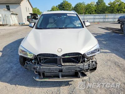 Piąte zdjęcie samochodu w środku: 2018 BMW X1 XDRIVE28I VIN:WBXHT3C3XJ5K20528 - miniatura