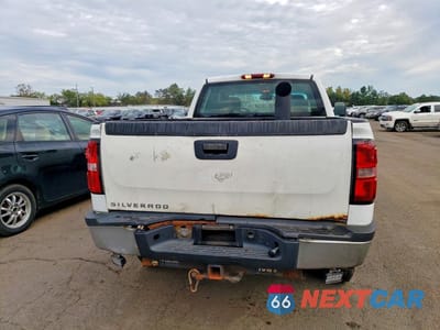 Zdjęcie 6 z 12 samochodu: 2007 CHEVROLET SILVERADO K2500 HEAVY DUTY VIN:1GCHK29647E530064 - miniatura