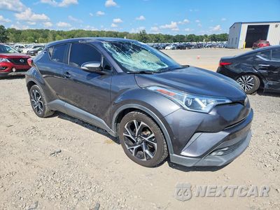 Czwarte zdjęcie samochodu z boku: 2019 TOYOTA C-HR XLE VIN:NMTKHMBX2KR083755 - miniatura