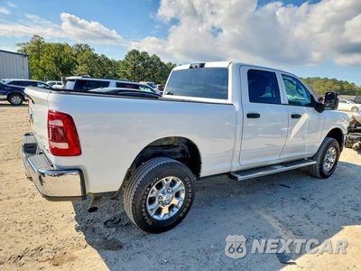 Trzecie zdjęcie samochodu z tyłu: 2024 RAM 2500 TRADESMAN VIN:3C6UR5CJXRG313484 - miniatura