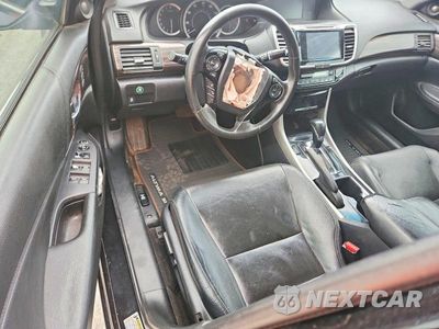 Zdjęcie 8 z 12 samochodu: 2016 HONDA ACCORD VIN:1HGCR2F89GA238494 - miniatura