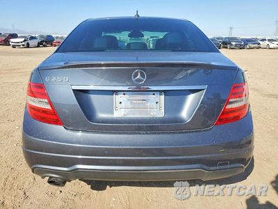 Zdjęcie 6 z 12 samochodu: 2013 MERCEDES-BENZ C 250 VIN:WDDGF4HBXDA796840 - miniatura