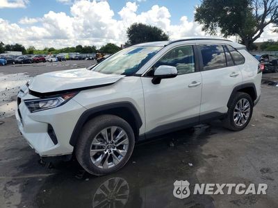 2021 TOYOTA RAV4 XLE PREMIUM 2T3C1RFV2MW171111 - główne zdjęcie licytacji z USA - miniatura