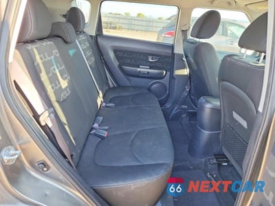 Zdjęcie 10 z 12 samochodu: 2013 KIA SOUL + VIN:KNDJT2A61D7527682 - miniatura