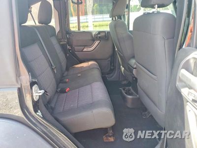 Zdjęcie 11 z 13 samochodu: 2015 JEEP WRANGLER UNLIMITED SPORT VIN:1C4HJWDGXFL648480 - miniatura