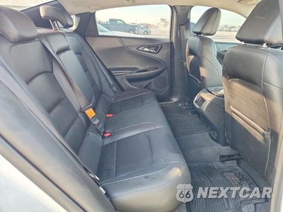 Zdjęcie 10 z 13 samochodu: 2018 CHEVROLET MALIBU LT VIN:1G1ZD5ST2JF211529 - miniatura