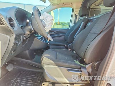 Zdjęcie 7 z 12 samochodu: 2019 MERCEDES-BENZ METRIS VIN:WD3PG2EA0K3517978 - miniatura