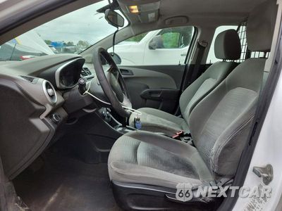 Zdjęcie 7 z 12 samochodu: 2017 CHEVROLET SONIC VIN:1G1JG6SH1H4172766 - miniatura