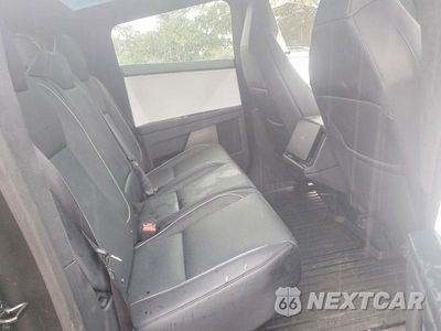 Zdjęcie 11 z 14 samochodu: 2024 TESLA CYBERTRUCK VIN:7G2CEHED9RA009412 - miniatura