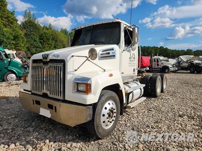 2014 WESTERN STAR 4700 SEMI TRUCK 5KJJAVDV1EPFH9925 - główne zdjęcie licytacji z USA - miniatura