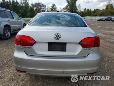 Zdjęcie 6 z 12 samochodu: 2013 VOLKSWAGEN JETTA SE VIN:3VWDP7AJ7DM455084 - miniatura
