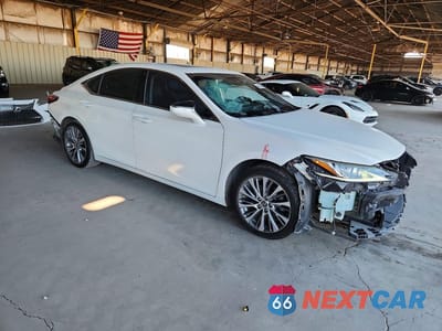 Czwarte zdjęcie samochodu z boku: 2020 LEXUS ES 350 VIN:58ADZ1B19LU062419 - miniatura