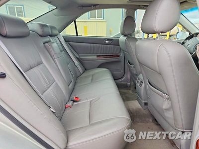 Zdjęcie 10 z 12 samochodu: 2005 TOYOTA CAMRY LE V6 VIN:JTDBF32K650161550 - miniatura