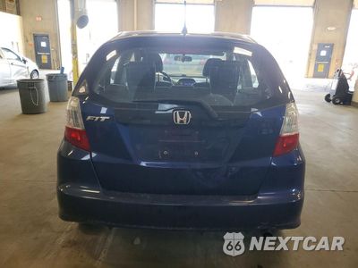 Zdjęcie 6 z 12 samochodu: 2013 HONDA FIT VIN:JHMGE8H3XDC072985 - miniatura