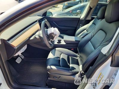 Zdjęcie 7 z 12 samochodu: 2022 TESLA MODEL Y VIN:7SAYGDEF2NF336750 - miniatura