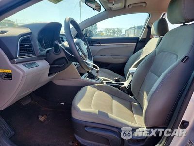 Zdjęcie 7 z 12 samochodu: 2017 HYUNDAI ELANTRA SE VIN:5NPD74LF9HH084791 - miniatura