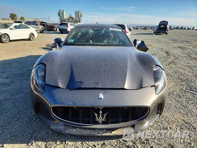 Piąte zdjęcie samochodu w środku: 2024 MASERATI GRANTURISMO MODENA VIN:ZAMBMVBB3RX441985 - miniatura