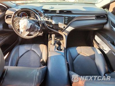 Zdjęcie 8 z 13 samochodu: 2019 TOYOTA CAMRY SE VIN:4T1B11HK6KU184255 - miniatura