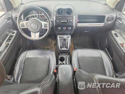 Zdjęcie 8 z 13 samochodu: 2016 JEEP COMPASS LATITUDE VIN:1C4NJCEA9GD628230 - miniatura