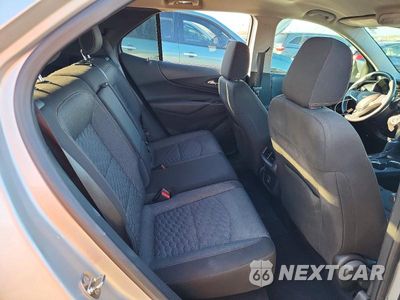 Zdjęcie 10 z 12 samochodu: 2020 CHEVROLET EQUINOX LT VIN:3GNAXKEV9LS731207 - miniatura