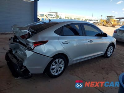 Trzecie zdjęcie samochodu z tyłu: 2020 HYUNDAI ACCENT SE VIN:3KPC24A60LE106963 - miniatura